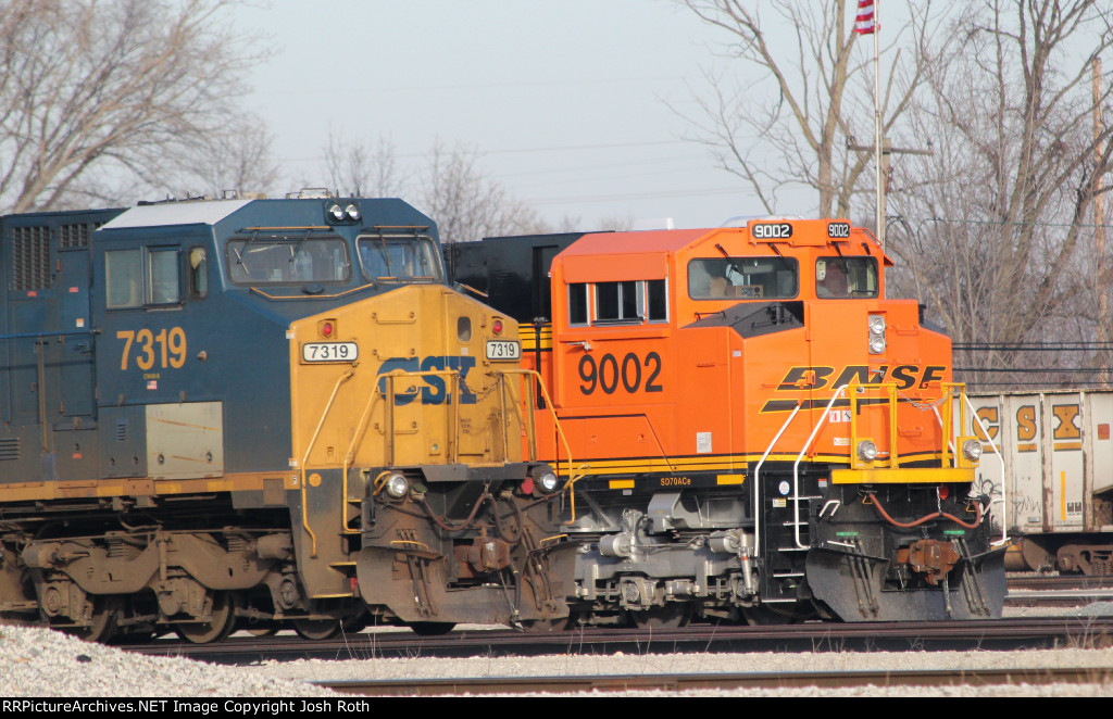 BNSF 9002 & CSX 7319